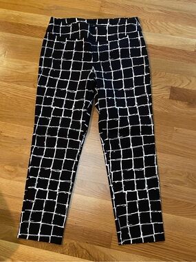 up! Black and White Grid Print Cropped Pants